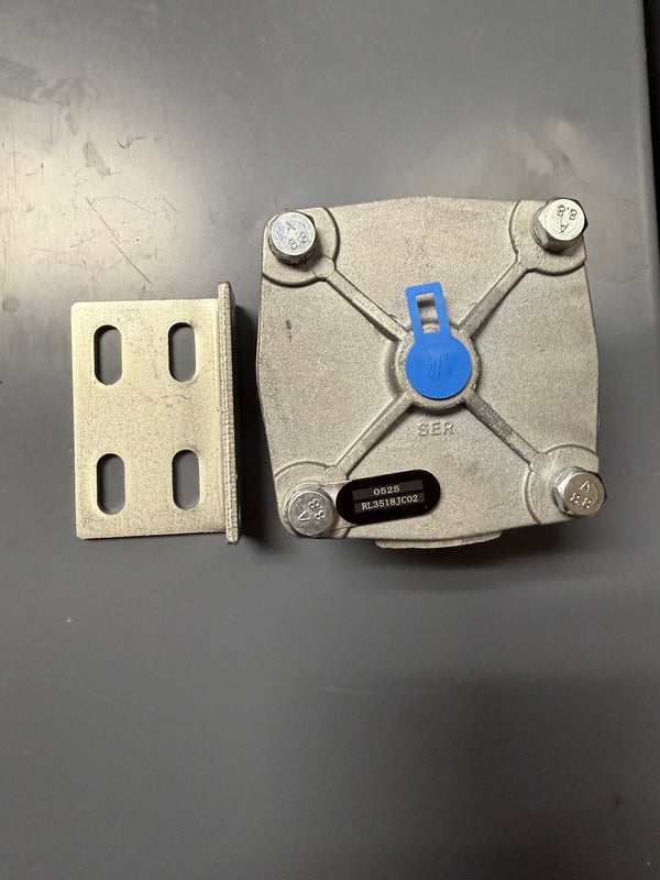 102626 Relay Valve