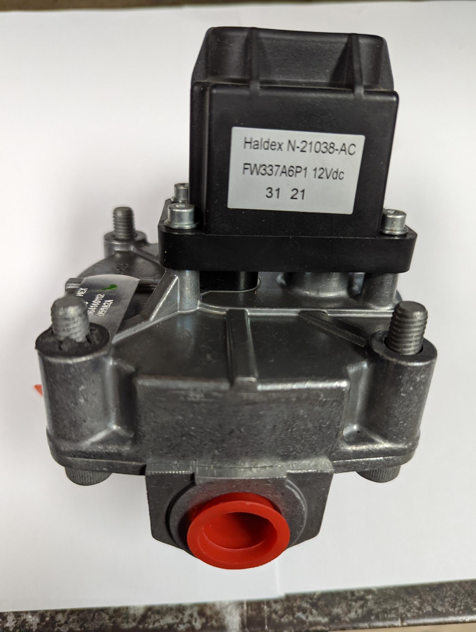 AL364040 2-Port 12 Volt ABS Relay Valve (Reservoir mount